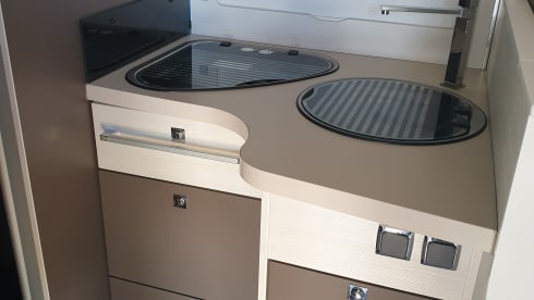 Heerlijk onderweg  – 4p Challenger semi-integrated from 2017