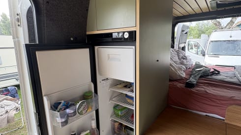Campr Outcast – Campr Outcast - Tough, spacious off-grid camper