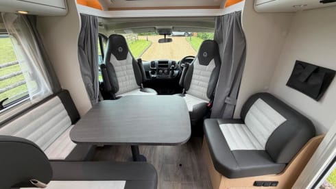H16 – 2 Berth Sunlight T68 