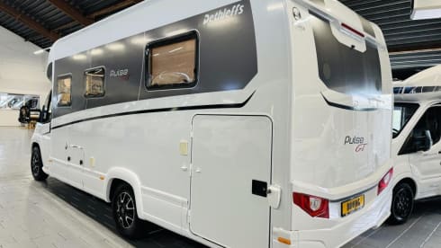 4p luxury Dethleffs with air conditioning and towbar from 2019