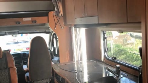 Beautiful, spacious camper with heating and air conditioning
