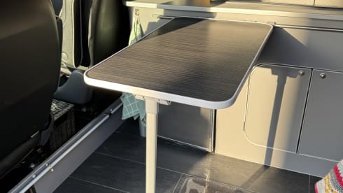 T30 Explorer – 4 berth Volkswagen campervan 