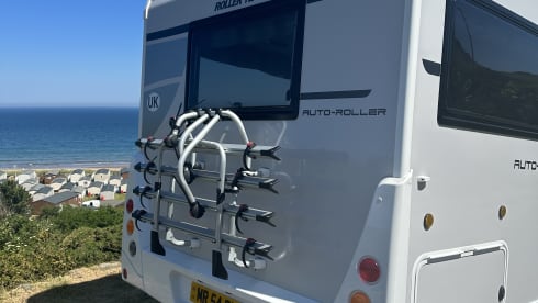 Rory – 6 Berth 5 Belted Seat 2023 Autoroller 746 - C1 License