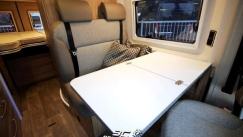Yellowstone  – Hymer Bus camper