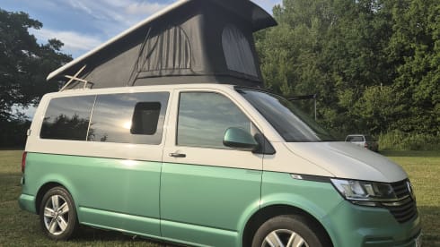 HYGGE – Luxury VW Campervan Great For Off Grid Adventures