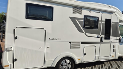 4p Adria Mobil semi-integrated uit 2024