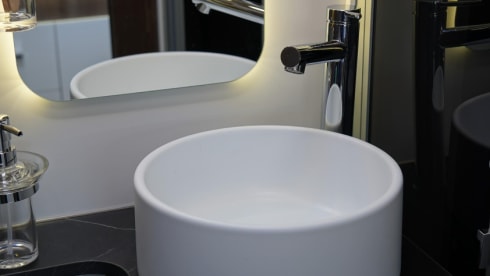 Benimar 444 V1 cocoon β 4p Benimar semi-integrated uit 2025