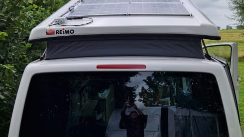 Self-built VW T5 camper for 2 people