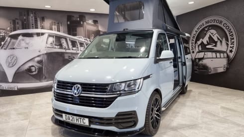 SILVERFOX – Adventure Ready 4 berth Volkswagen campervan from 2021