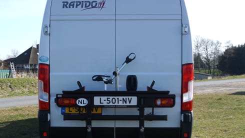 2p Rapido V68 Buscamper (2020) Length beds & Comfort