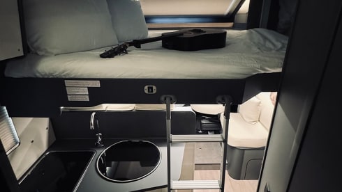 Stone – Luxury 4 berth motorhome/camper - Laika 2025 - Manual - Pets allowed