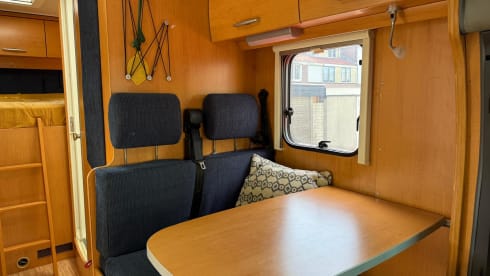 Hymie – Onze compacte, krachtige & off-grid Hymer Van 522!