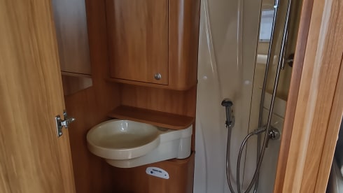 3-seater Hymer bus from 2014