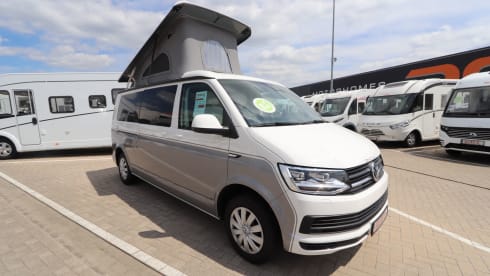 Chic VW Westfalia Kepler Six