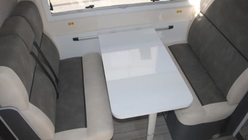 Glamys - 320 Ford – MCLOUIS GLAMYS 226 Ford with automatic transmission