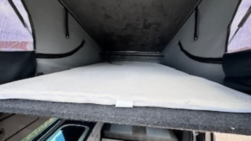Grey Wolf – 4 berth VW T6 Converted 2016 Camper 