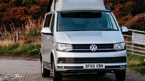 Duke – 4 berth Volkswagen campervan from 2015