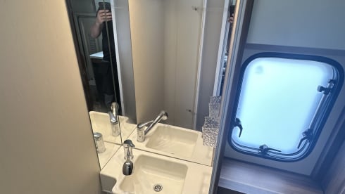 Merther – Roller Team 746 6 Berth