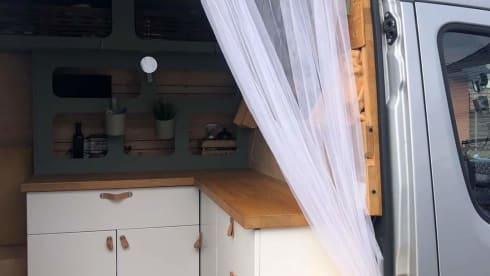 Roulez_Rudi – 2p Mercedes-Benz campervan from 2015