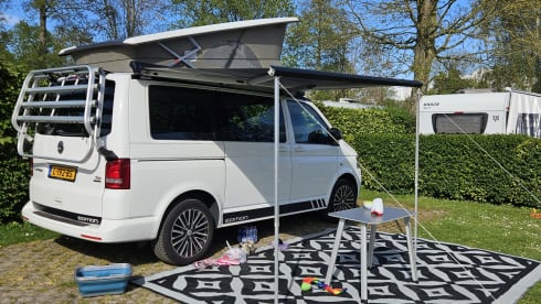 Mutsenclub – 4p Volkswagen campervan uit 2013