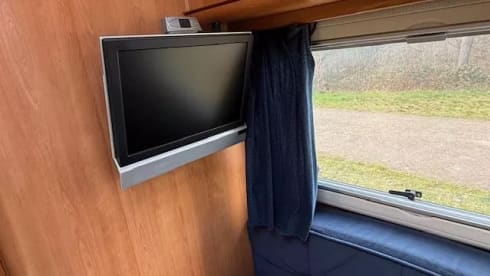 Complete spacious camper Fiat Ducato Mirage 6 persons