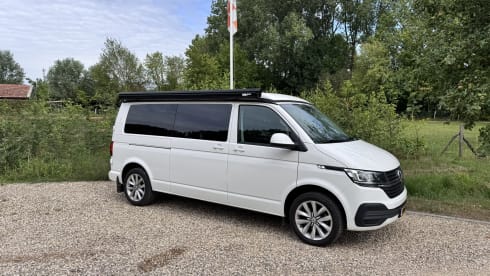 Camperke Mees – Camper Mees - 2 Persons - Chic & Large Bed