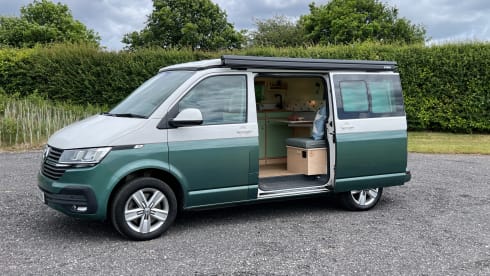 Cara Van-Netta –         Cara Van-Netta – Schotlands boetiekcamper