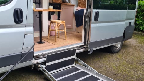 Blanche – Wheelchair accessible camper.