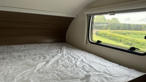 Large 6 berth modern motorhome