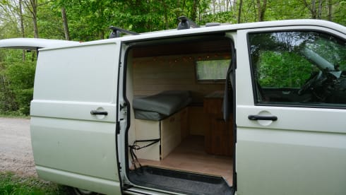 Gabby – 2p Volkswagen campervan uit 2012