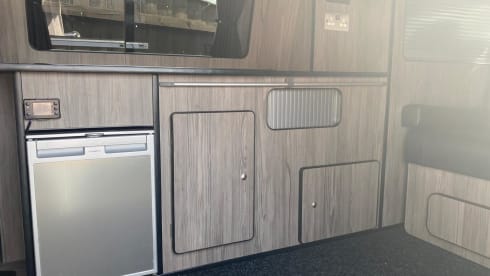 The Explorer – L'Explorer VW T6 4 couchettes Campervan - Automatique