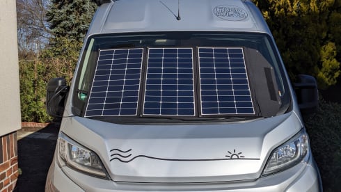 Fred von Knaus – Get in, turn the key, holiday feeling!