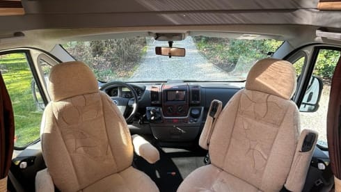 AUTO STAR – 4p Auto-Sleepers semi-integrated from 2007