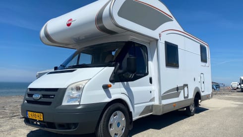 Happy Camper – Happy camper, 4 people, neat and clean.