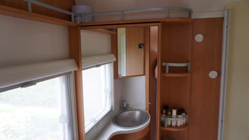 knaus sport ti 3 pers camper as new still available
