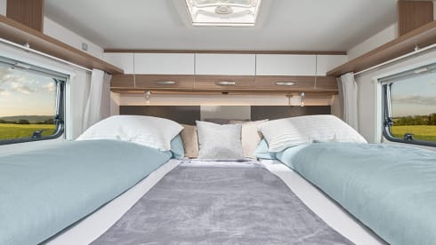 Carado T448 (1) – Ultimate Freedom! Very luxurious camper with length beds and fully equipped