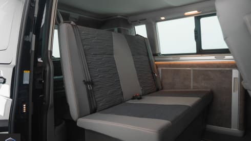 WEEKENDER TWO – 4 berth Volkswagen Campervan - AUTOMATIC