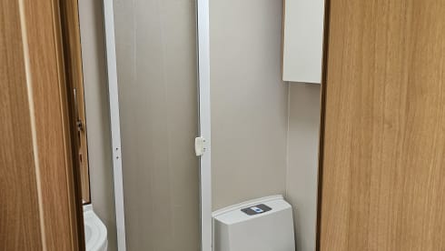 Molly – 6 berth Peugeot Majestic 