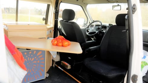 Compact extended Volkswagen with lifting roof