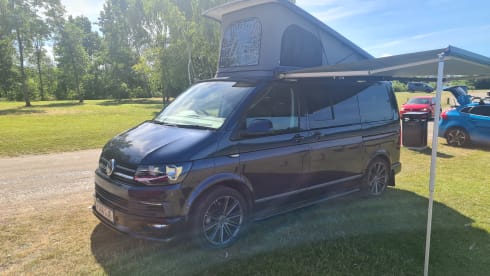 baloo – Baloo- T6  Highline SWB Transporter fully loaded Adventure ready