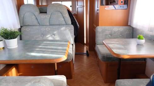 Adria Mobil alcove with 6 belts