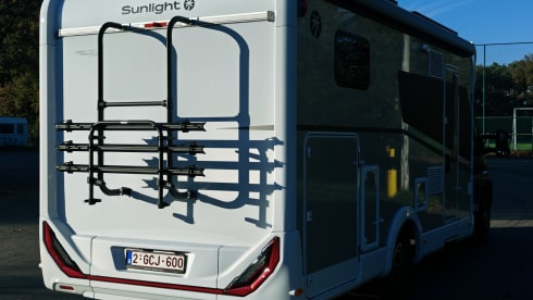 4p Sunlight semi-integrated uit 2024