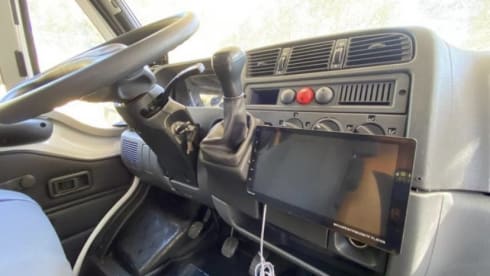 Happy Glamper – VERY SPACIOUS HYMER 644 CAMP, ALCOVE 6 PERSON XXL GARAGE