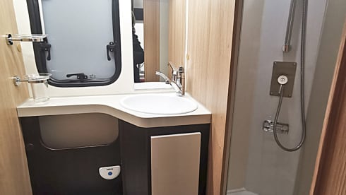 A699DVB-C – Eura Mobil Forster A699DVB-C