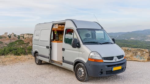 Tembo – Super attractive off-grid camper