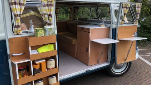 De Bus – 2p Volkswagen bus from 1965
