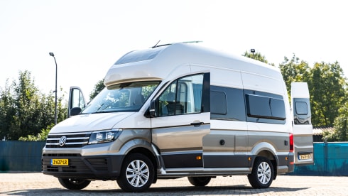 Alf – 4p Volkswagen bus from 2022