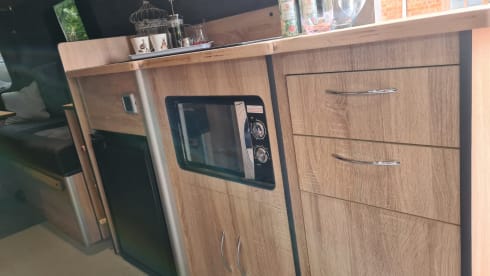Bolt – 3-4 berth Mercedes-Benz camper