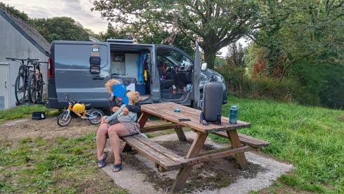 cozy campervan for 2 (to 3) people 