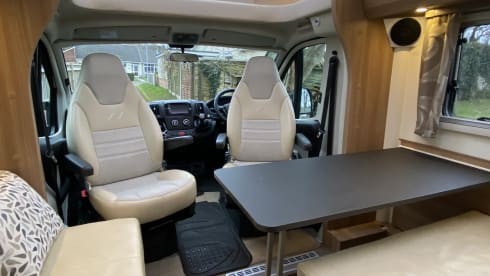 Classy Bailey Autograph - 4 berth